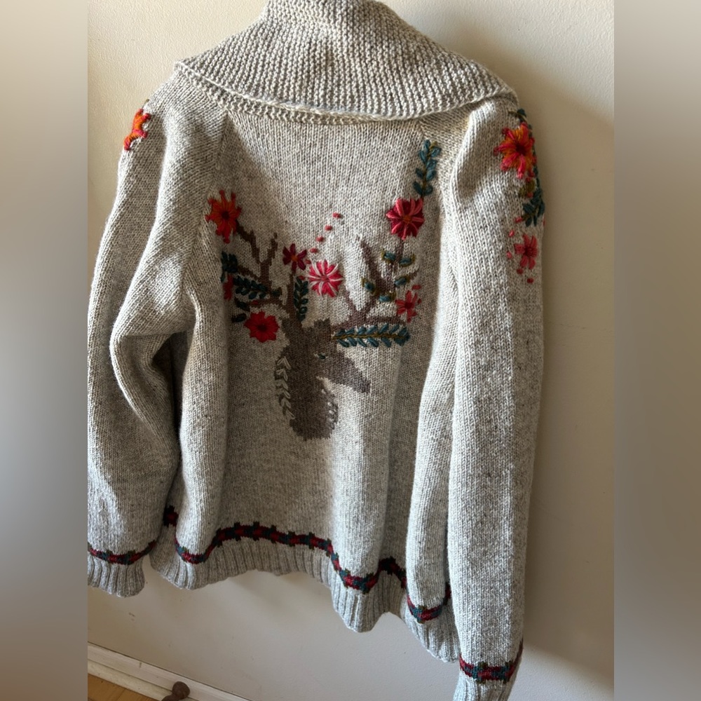 Sundance XL wool fleece lined Sweater cardigan, embroidery deer & flowers